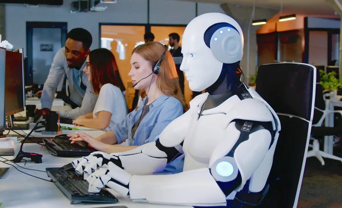 AI dominance in US workplaces: Are half of workers ready for the shift?