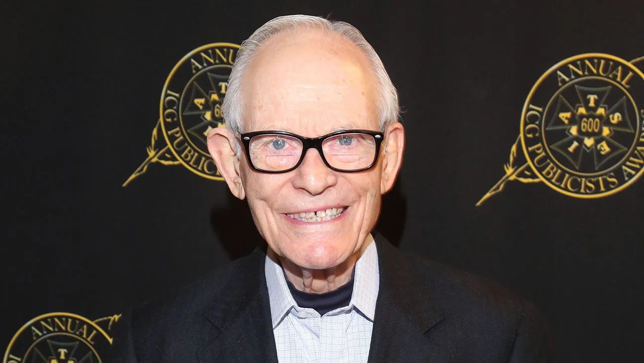 Oscar-Winning Lyricist Alan Bergman Dies at 99
