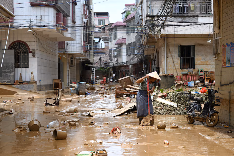 Intense Rains Flood China, Triggering Landslides and Flooding Risks