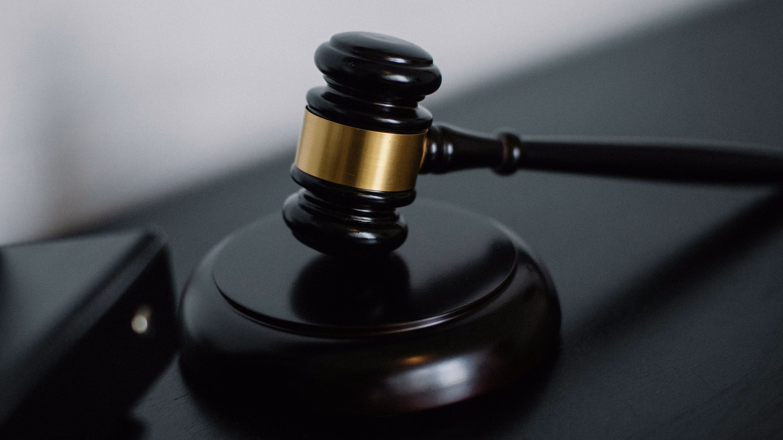 US Court Lawyers Work Without Pay Amid Trump Funding Crisis