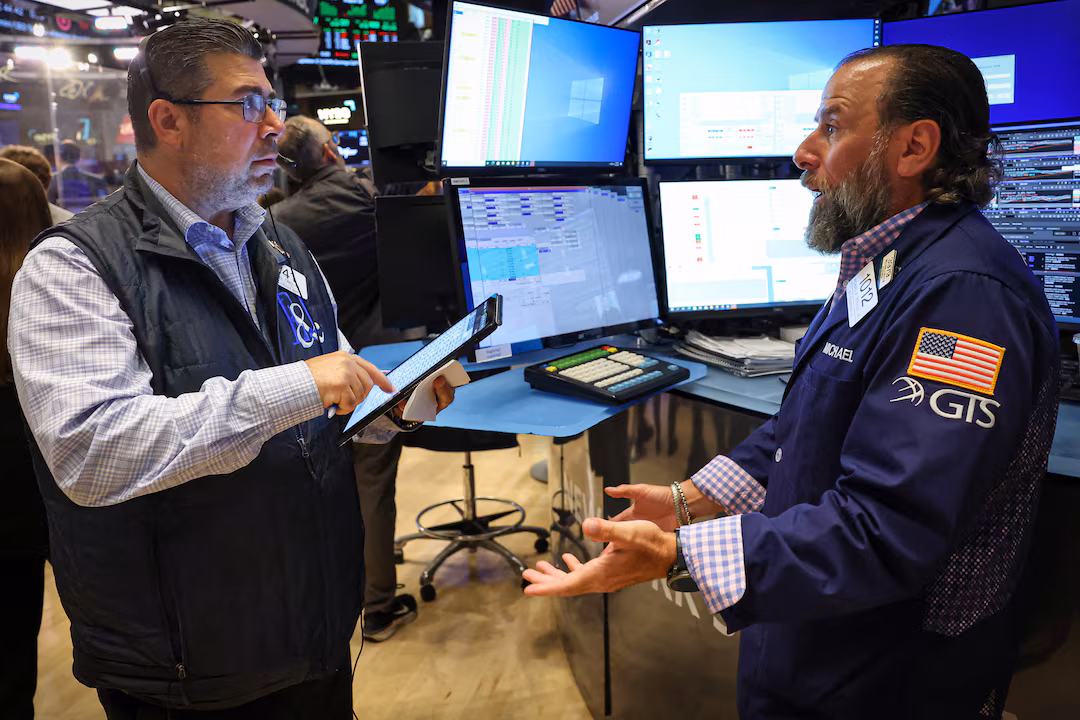 Dow, Nasdaq Slip as Investors Caution Ahead of Jackson Hole Meeting