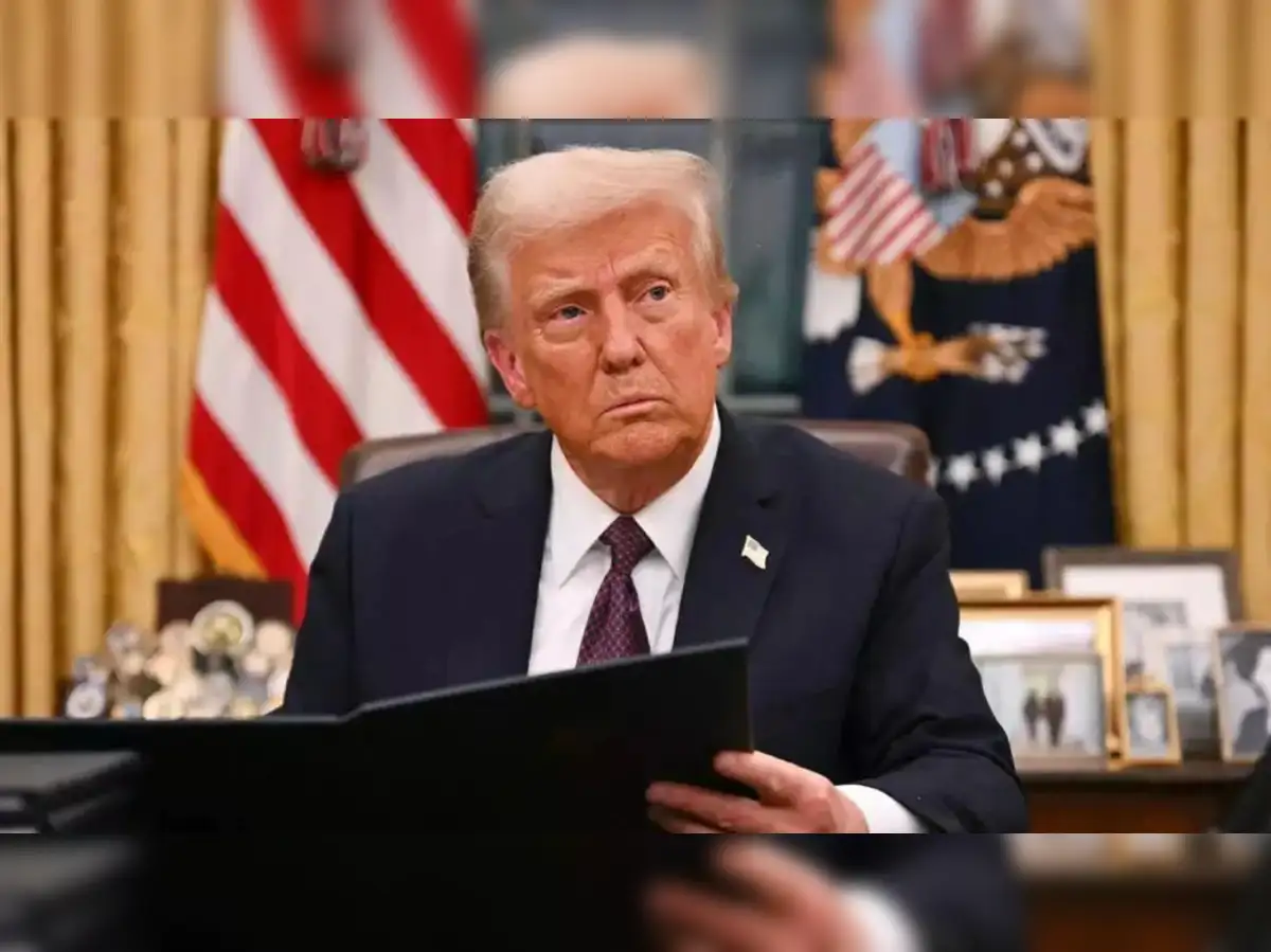 Trump Fires Top Official Over Economic Data Amid Market Turmoil