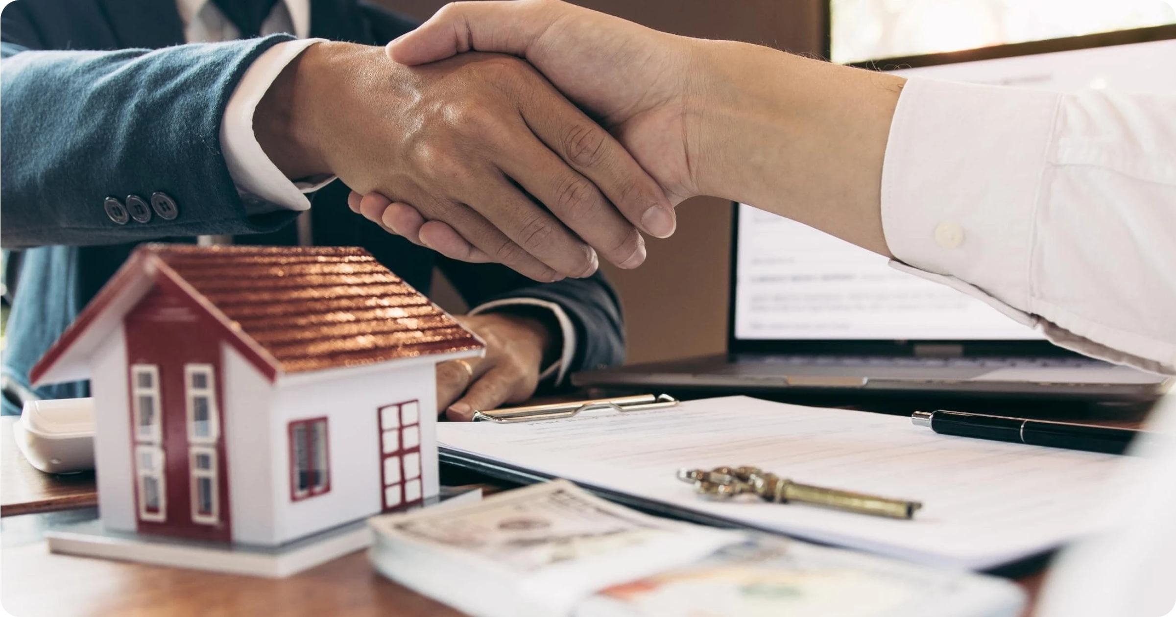 Why Foreign Buyers Are Securing Discounts on US Homes Today